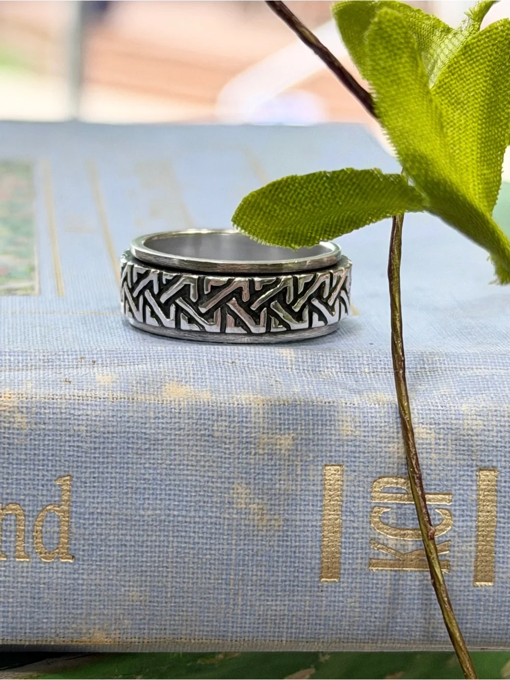 Vintage 925 Sterling Silver Celtic Knot Men's Ring | Band. Size- 8.5 Masculine